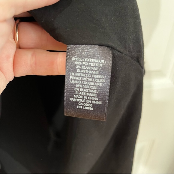 Camber and Grace black sleeveless top with lining size large - Picture 4 of 8